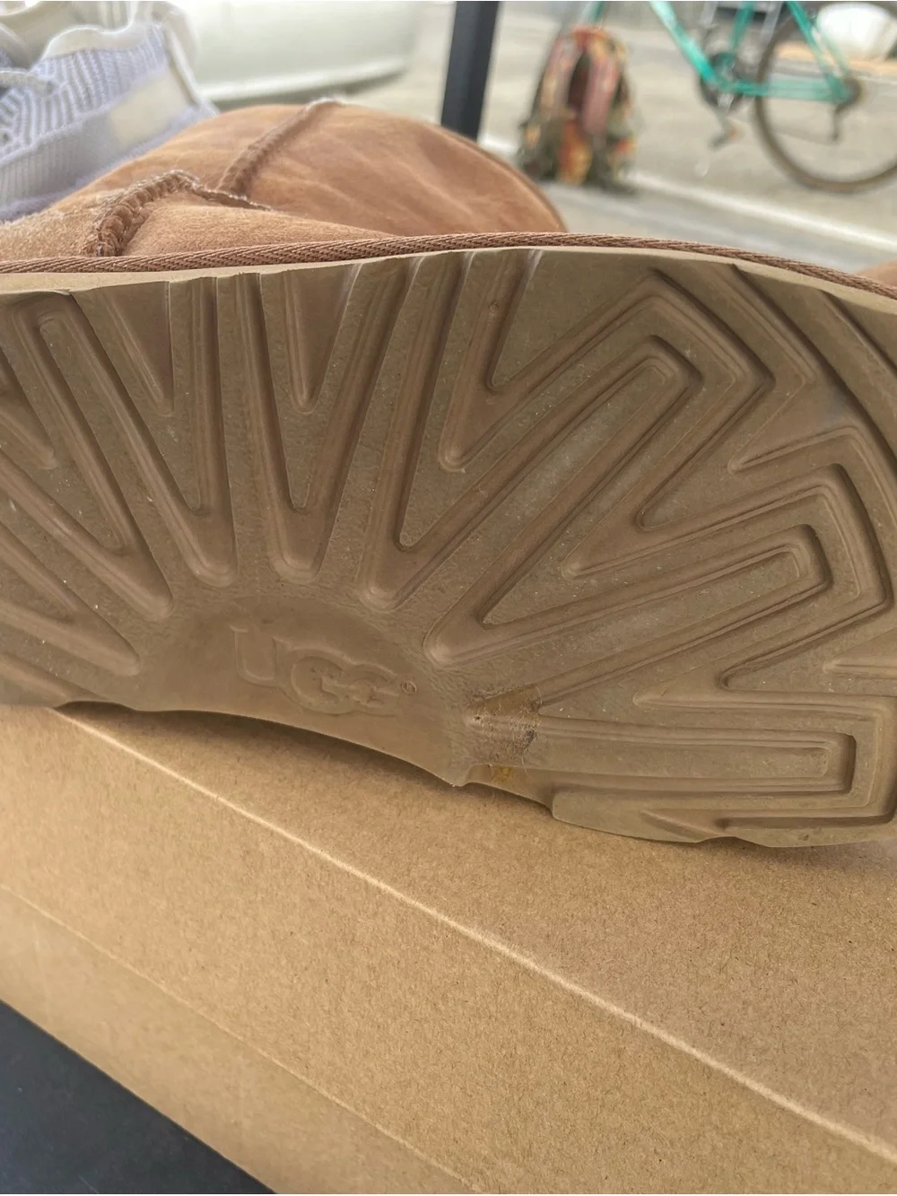 UGG Kids Classic II Chestnut Boots Size 4 Youth w/ Original Box